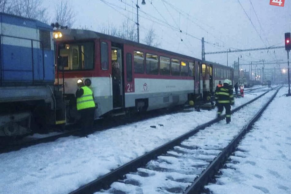 Ilustračný obrázok k článku FOTO: Vo Zvolene do seba narazili vlaky. Niekoľko ľudí utrpelo zranenia