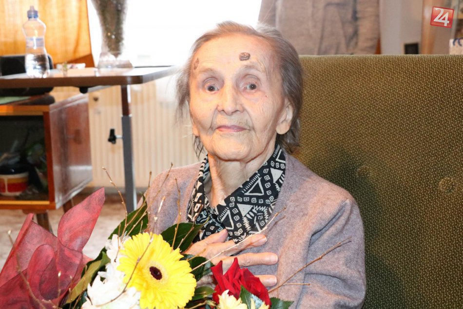 Ilustračný obrázok k článku FOTO: Druhá najstaršia Prešovčanka oslavovala. Pani Anna má úctyhodných 103 rokov