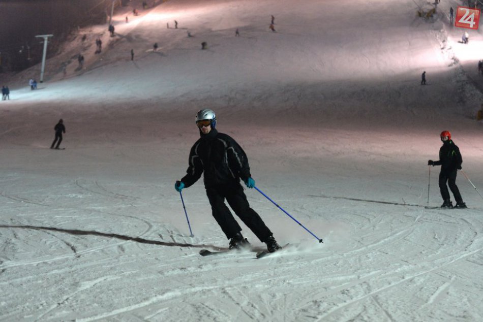 Ilustračný obrázok k článku Užite si jarnú lyžovačku v strediskách pri Bystrici. Pozrite, aké hlásia podmienky