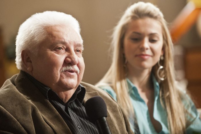 Ilustračný obrázok k článku Vyprevadia legendu: Posledná rozlúčka s hercom Mariánom Labudom (†73) bude v piatok