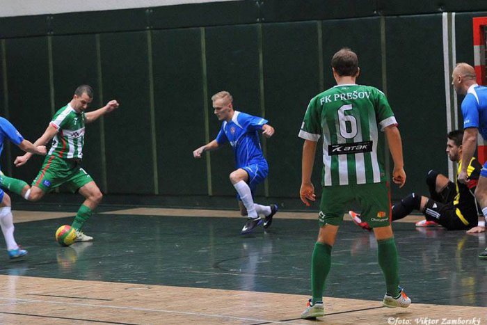 Ilustračný obrázok k článku Východniarske futsalové derby ako sa patrí: Prešov bojoval do konca a padlo 13 gólov