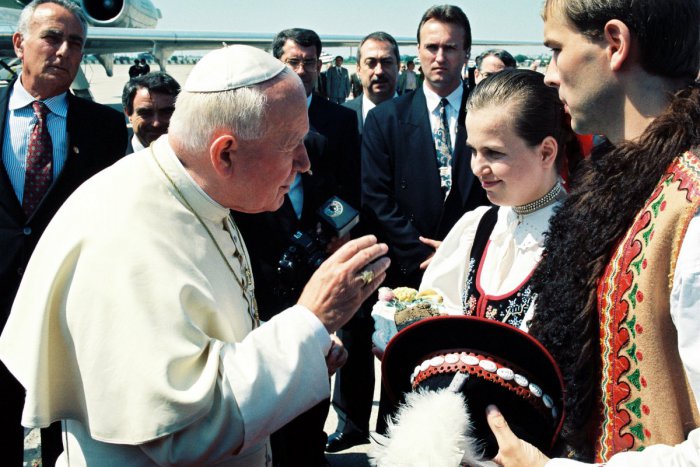 Ilustračný obrázok k článku Prvú návštevu pápeža Jána Pavla II. na Slovensku bude pripomínať pamätná tabuľa