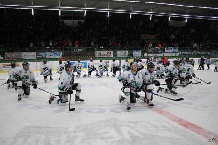 Ilustračný obrázok k článku Tri body ostávajú doma: Zámčania porazili po kvalitnom výkone majstra z Bystrice