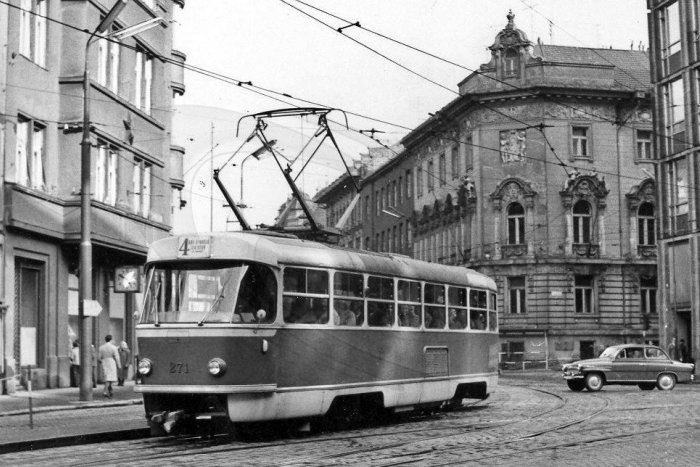 Ilustračný obrázok k článku Pred 53 rokmi začali v Bratislave jazdiť prvé "Tétrojky"