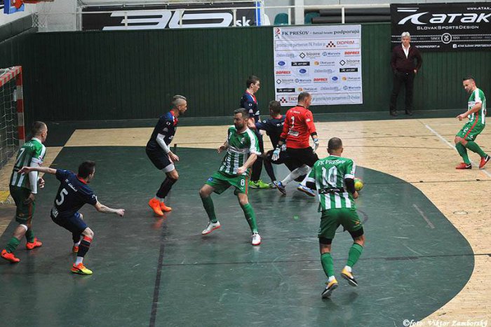 Ilustračný obrázok k článku Východniarske zápolenie, ako sa patrí: Futsalisti Prešova nadelili súperovi desiatku