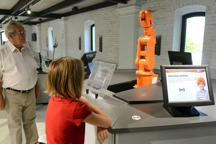 Ilustračný obrázok k článku Pripravia nás roboty o prácu? Vďaka nim vznikajú nové pracovné pozície