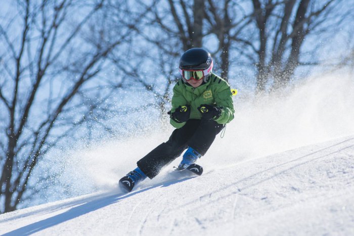 Ilustračný obrázok k článku Chystajte si lyže a snowboardy. Na svahoch okolo Bystrice sú parádne podmienky