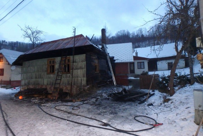 Ilustračný obrázok k článku Tragédia v žilinskom okrese: Hasiči našli v zhorenom dome telo muža (†65)