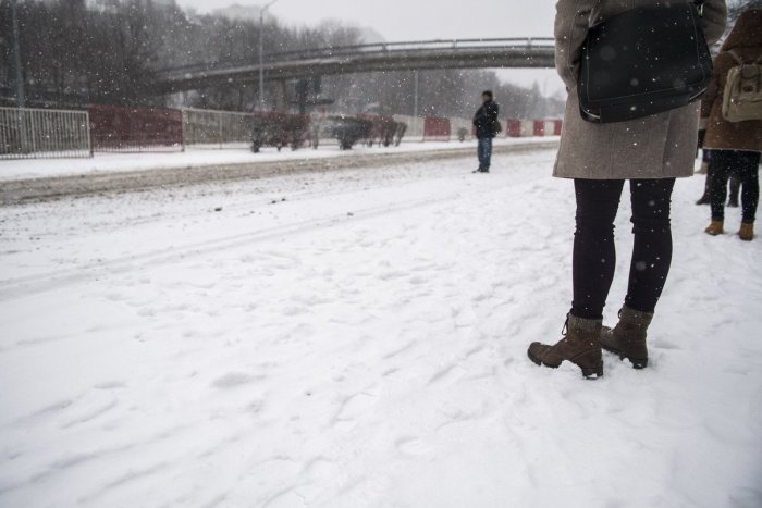 Ilustračný obrázok k článku Pripravte sa na vpád zimy: Klesajúce teploty prinesú prvé sneženie