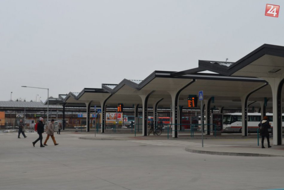 Ilustračný obrázok k článku FOTO z rekonštrukcie autobusovej stanice v Nitre: Hotová má byť do konca roka