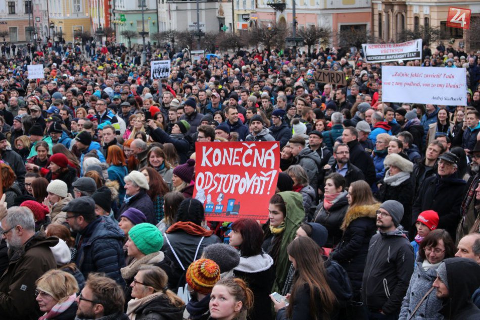 Ilustračný obrázok k článku V Bystrici bude rušno: Ďalší protest vyženie ľudí do ulíc, tentoraz na novom mieste
