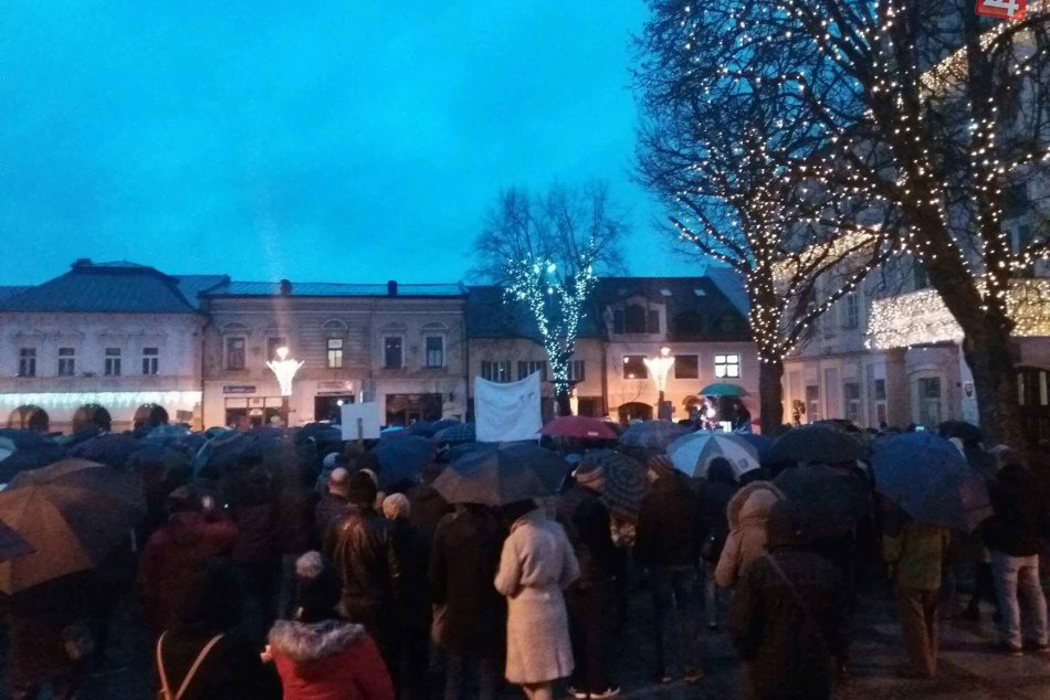 Ilustračný obrázok k článku Demonštrácia za slušné Slovensko: Ako to vyzeralo v Mikuláši? FOTO