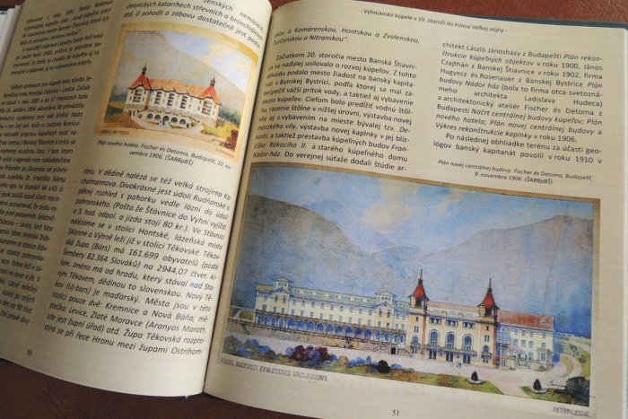 Ilustračný obrázok k článku Pekné gesto v posledných dňoch života: Marián Pavúk daroval Vyhňanom knihu o ich minulosti
