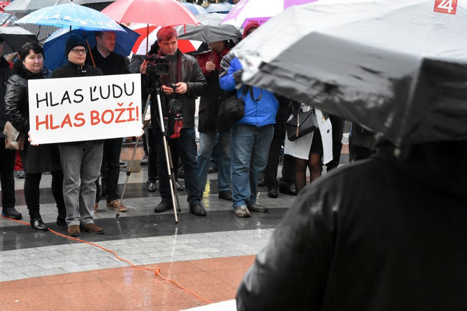 Ilustračný obrázok k článku V Michalovciach bude rušno: Ďalší protest vyženie ľudí do ulíc, tentoraz na novom mieste