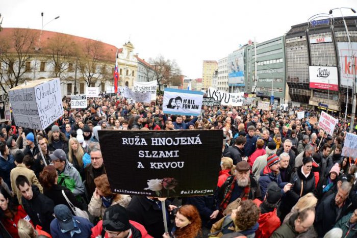 Ilustračný obrázok k článku FOTO: Ľudia opäť vyšli do ulíc. Žiadali predčasné voľby a vyšetrenie vraždy Jána Kuciaka