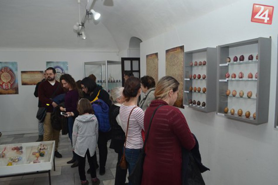 Ilustračný obrázok k článku Výstava Krehké čaro kraslíc: Pozrieť si môžete aj skvosty z prelomu 19. a 20. storočia