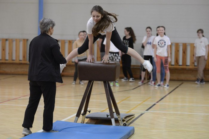 Ilustračný obrázok k článku Základné školy v Nitre dostanú nové gymnastické náradie: Žiakov má motivovať