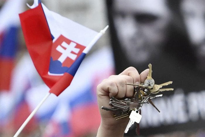 Ilustračný obrázok k článku FOTO: Slovensko bolo opäť na nohách, tisíce ľudí zaplnili námestia