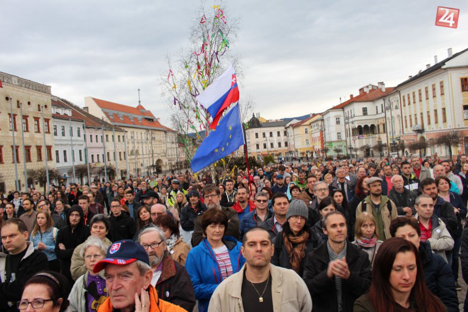 Ilustračný obrázok k článku Ľudia vyjdú do ulíc a na námestia po celom Slovensku: Veľké zhromaždenie aj v Bystrici