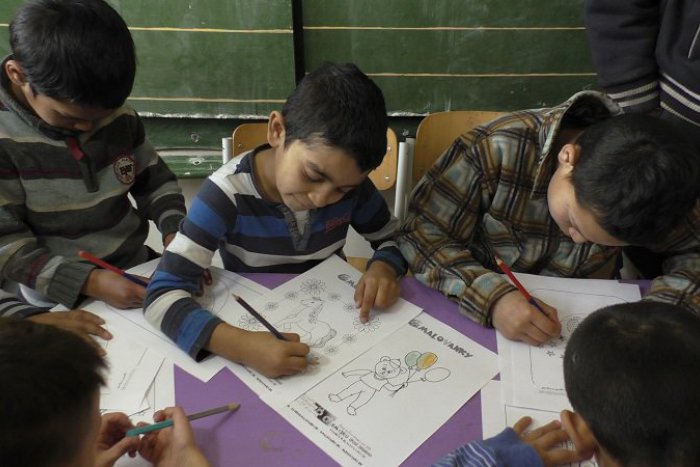 Ilustračný obrázok k článku Sociálni pedagógovia či asistenti v rómskych komunitách? V Marhani si ich pochvaľujú