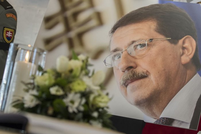 Ilustračný obrázok k článku Pavol Paška nebude mať štátny pohreb: Rodina si to neželá