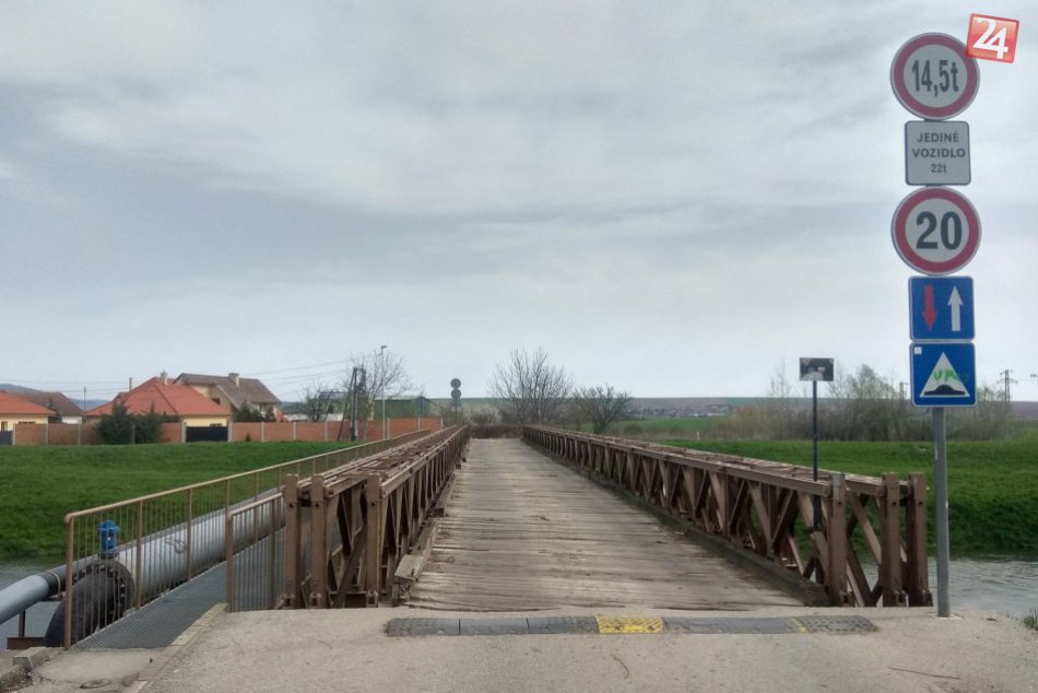 Ilustračný obrázok k článku Most v Dolných Krškanoch neuzavreli: TOTO bráni začatiu prác, FOTO