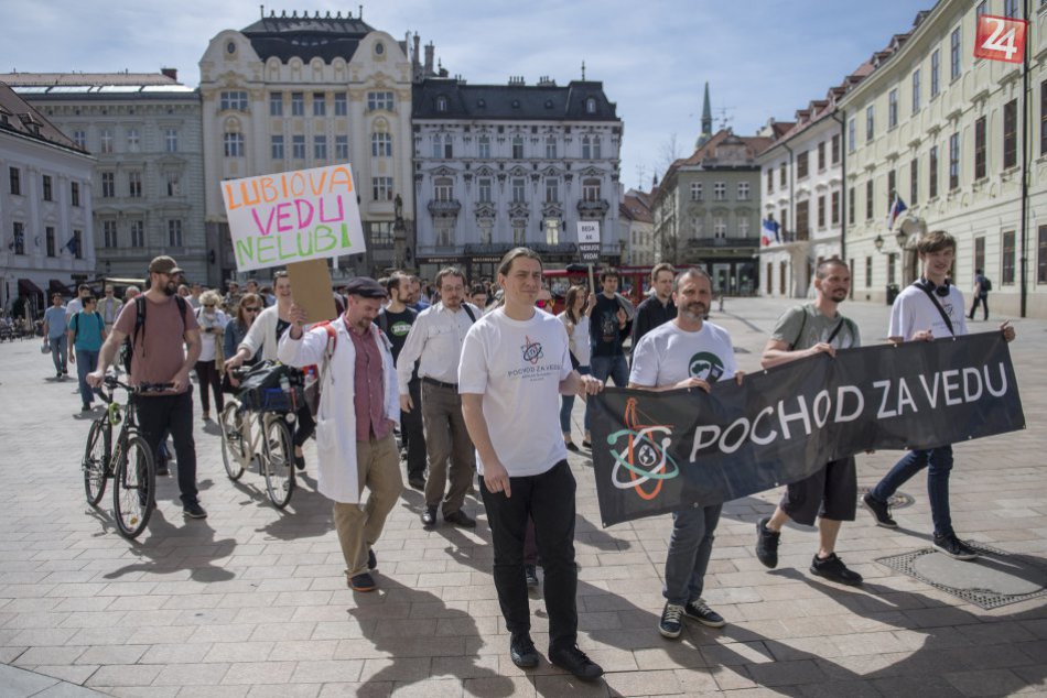 Ilustračný obrázok k článku Bratislavský Pochod za vedu podporil vedeckú prácu a kritické myslenie