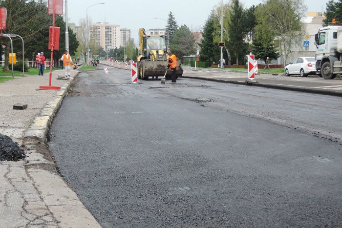 Ilustračný obrázok k článku Pozitívne zmeny v Lamači: Opravia cestu i chodník na Podháji