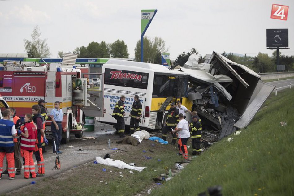 Ilustračný obrázok k článku Tragédia na R1: V autobuse sa vážne zranili aj Žiarčanka (40) a Hliníčanka (67), FOTO