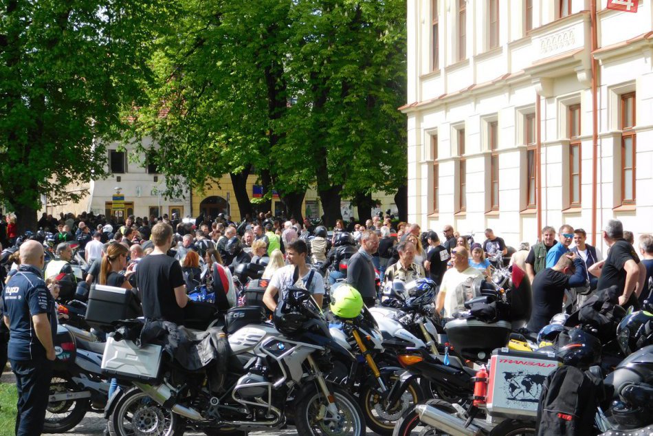 Ilustračný obrázok k článku V Spišskej sa stretli stovky motorkárov: Spoločne odštartovali novú sezónu, FOTO