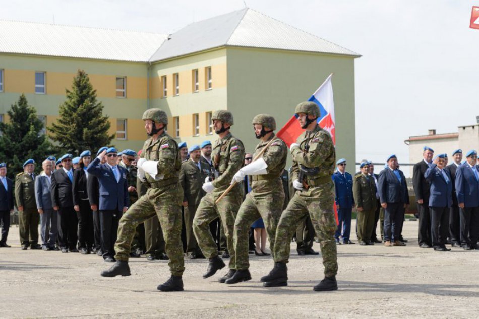 Ilustračný obrázok k článku Prví slovenskí vojaci odišli na mierovú misiu UNPROFOR  pred štvrťstoročím