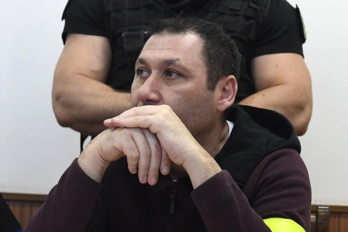 Ilustračný obrázok k článku Podnikateľ Antonino V. opustil Slovensko: Eskortovali ho do Talianska