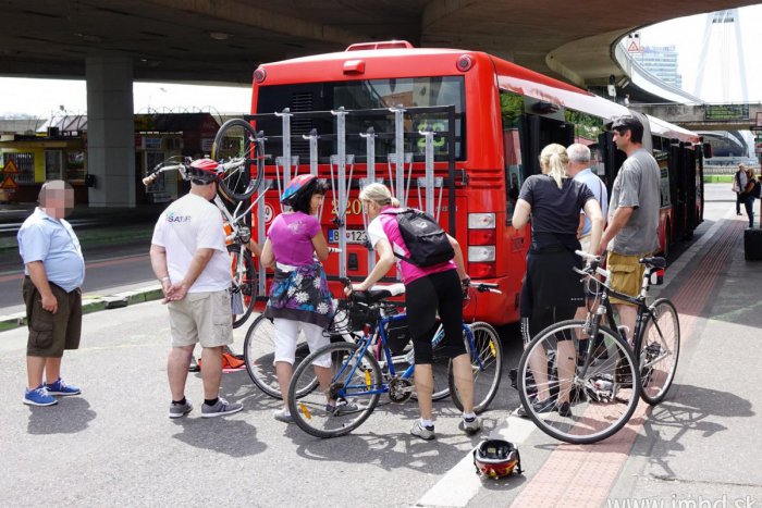 Ilustračný obrázok k článku Od júna vás autobusy linky č. 129 prepravia aj s bicyklom
