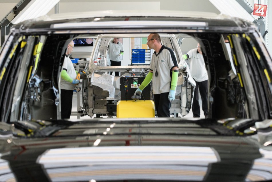 Ilustračný obrázok k článku SVET O SLOVENSKU: Štátna pomoc pre Jaguar Land Rover je v poriadku