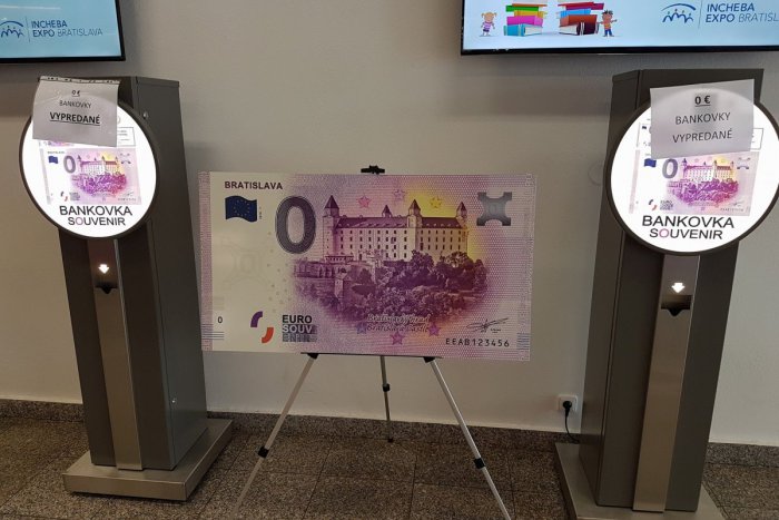 Ilustračný obrázok k článku 0 euro souvenir bankovka s Bratislavským hradom sa vypredala už v prvý deň predaja!
