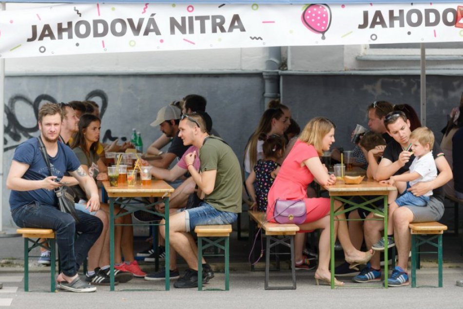 Ilustračný obrázok k článku Kultúrne leto pod Zoborom otvorí Festival chutí, Drumpoint a Jahodová Nitra: PROGRAM