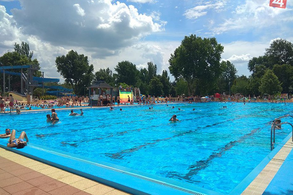 Ilustračný obrázok k článku Štrand čakajú ďalšie investície: Oprava plaveckého bazéna, v pláne i nový tobogan