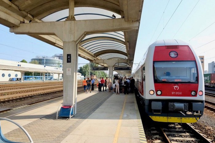 Ilustračný obrázok k článku Do integrovanej dopravy pribudne 56 nových vlakových spojení a viac nadväzných spojov MHD