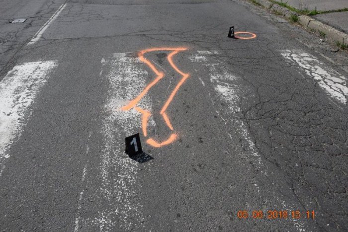 Ilustračný obrázok k článku FOTO: Polícia vyšetruje nehodu, pri ktorej v Lučenci motocyklista zrazil otca s dcérou