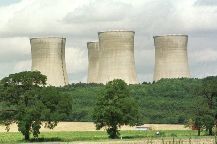 Ilustračný obrázok k článku RANNÁ ŠTVORKA: Pred 20 rokmi začala skúšobná prevádzka atómovej elektrárne Mochovce