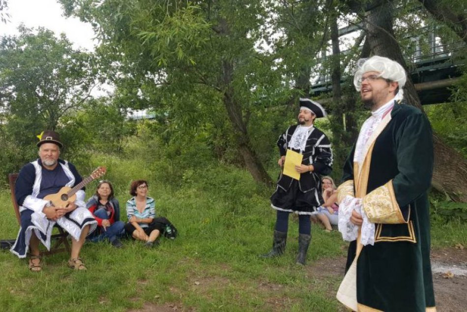 Ilustračný obrázok k článku Ste priaznivcom zážitkov a miestnej histórie? Literárne potulky sú za dverami