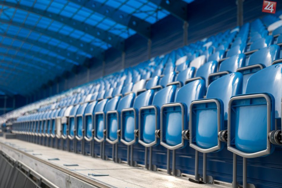 Ilustračný obrázok k článku FOTO: Tribúny čakajú na fanúšikov, úvod sezóny na novom štadióne v Nitre je otázny