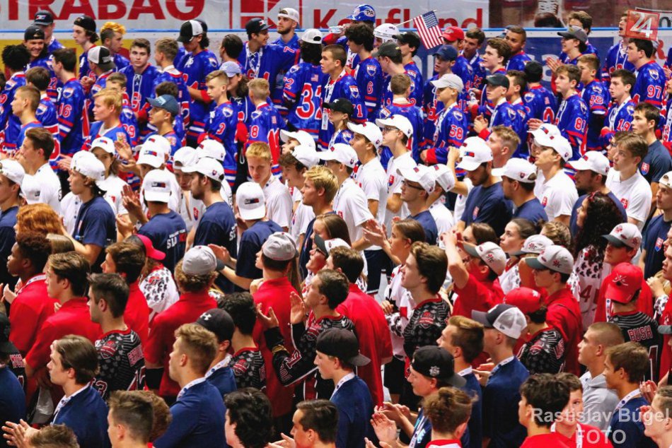 Ilustračný obrázok k článku FOTO: Slávnostný ceremoniál odštartoval hokejbalové majstrovstvá sveta juniorov