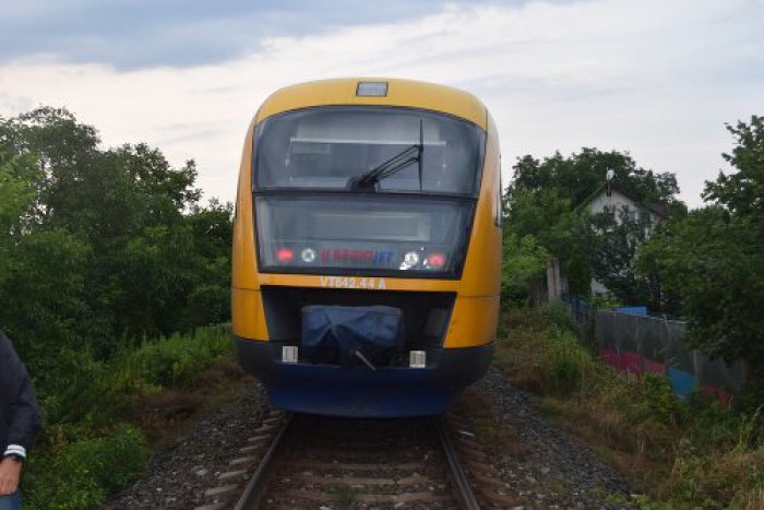 Ilustračný obrázok k článku Vo Vrakuni sa zrazil vlak RegioJet s osobným autom