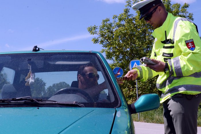 Ilustračný obrázok k článku Dopravný servis šitý pre Žiar a okolie: Polícia striehne na týchto autách