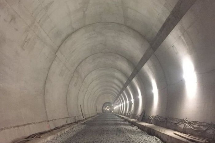 Ilustračný obrázok k článku V tuneli Višňové prerazili prvú tunelovú rúru