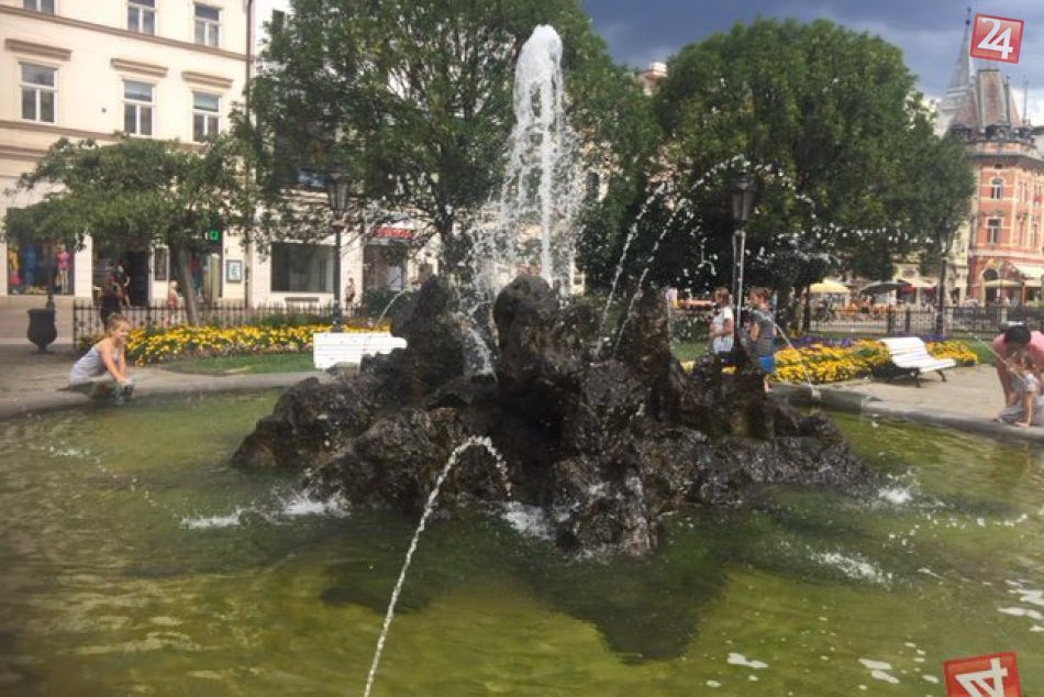 Ilustračný obrázok k článku Spievajúca fontána už hrá, a i ďalšie fontány v meste ožili, FOTO
