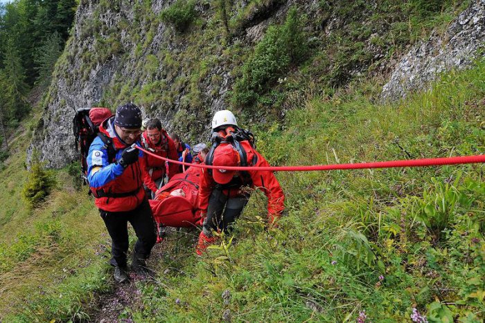 Ilustračný obrázok k článku Nízke Tatry: Horskí záchranári pomáhali českej turistke so zranenou rukou