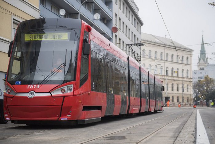 Ilustračný obrázok k článku VIDEO: Po Špitálskej ulici nebudú jazdiť električky. Dôvodom je výstavba zastávky Mariánska