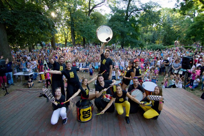 Ilustračný obrázok k článku Mestský park v Nitre ožije sambou: Blíži sa bezplatná verejná bubnovačka